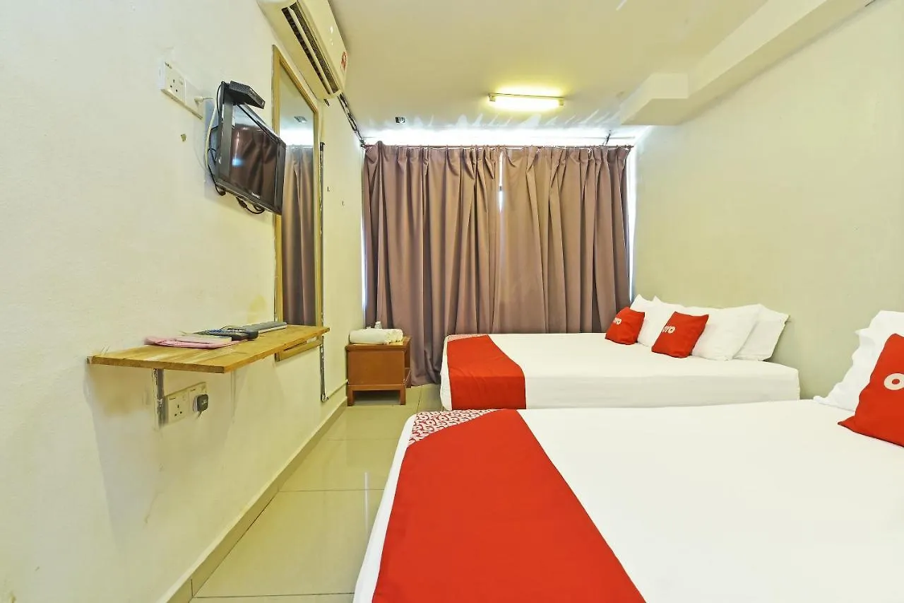 F Hotel Sungai Dua Bukit 2*,  Malajzia