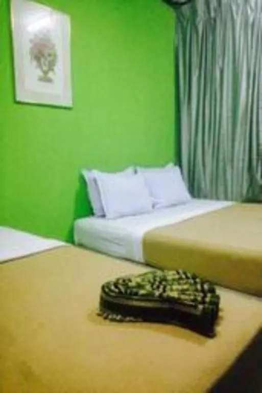 F Hotel Sungai Dua Bukit 2*,  Malajzia