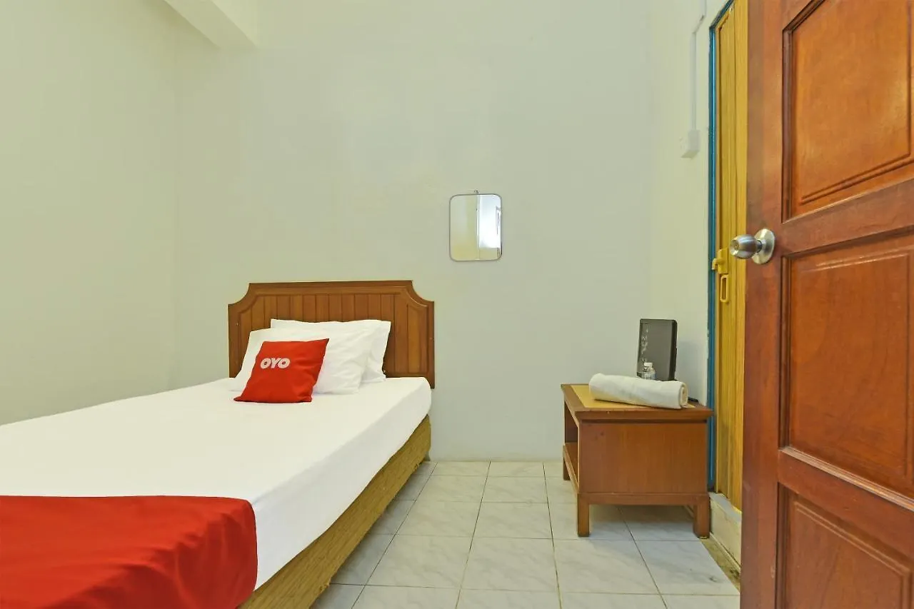 F Hotel Sungai Dua Bukit Malásia