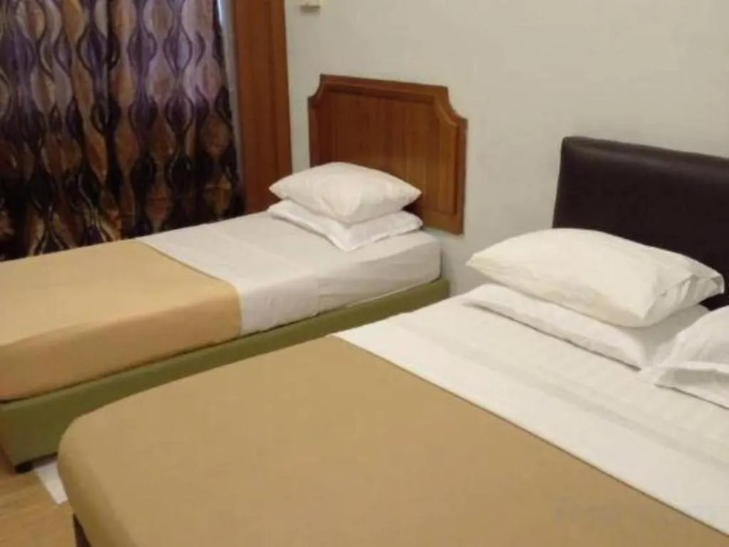 **  F Hotel Sungai Dua Bukit Malaysia